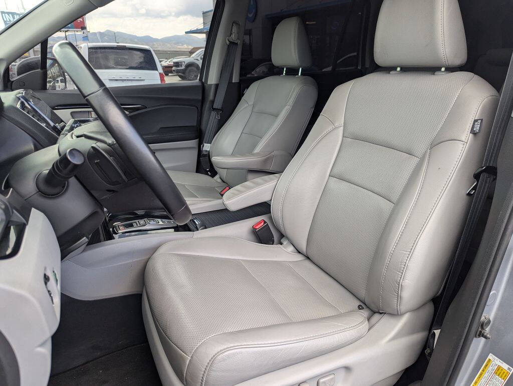 2020 Honda Pilot for sale at Axio Auto Boise in Boise, ID