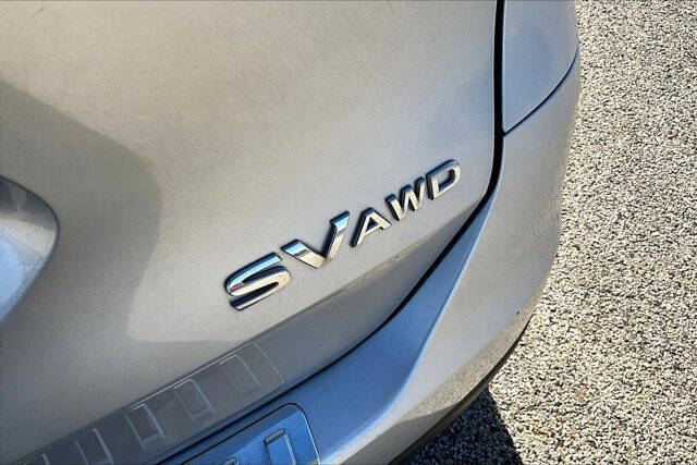 2016 Nissan Rogue SV