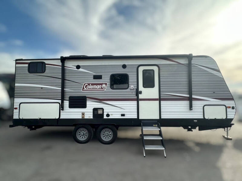 2020 Coleman LANTERN 244BHWE