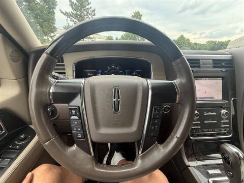 2017 Lincoln Navigator L Select