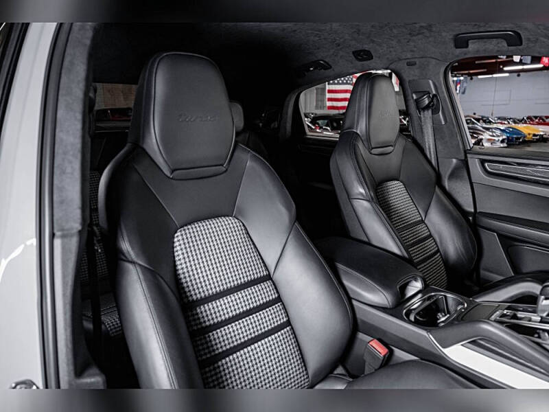 2020 Porsche Cayenne Turbo Coupe