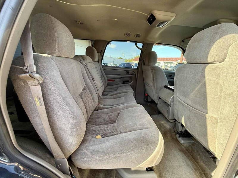 2004 Chevrolet Tahoe LS