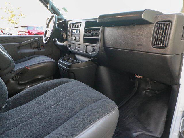 2024 GMC Savana 2500