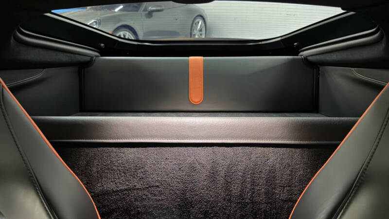 2021 Aston Martin Vantage