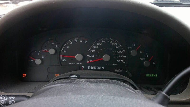 2003 Ford Explorer XLS