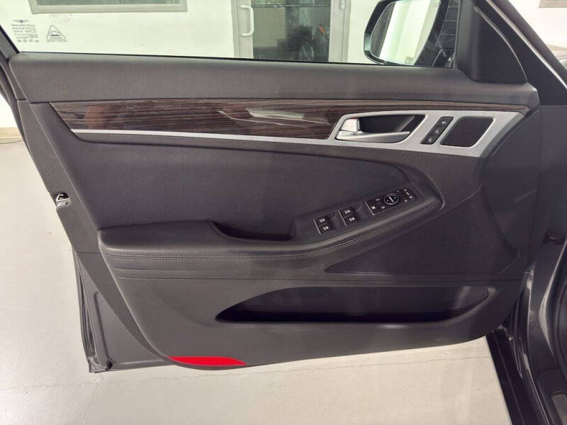 2020 Genesis G80