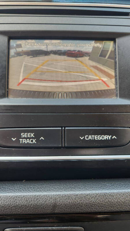 2015 Kia Sedona LX