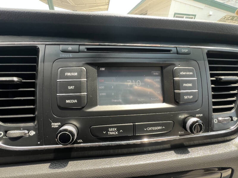 2016 Kia Sedona LX