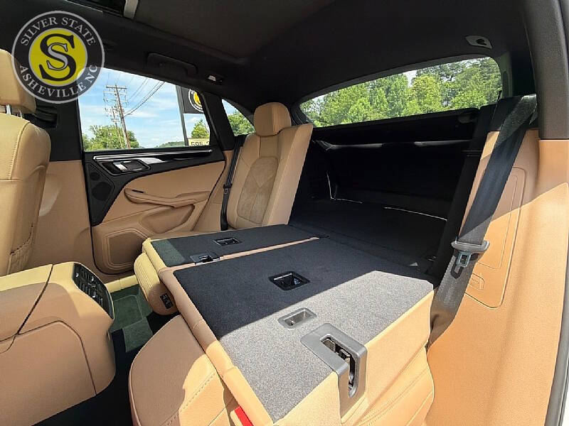 2017 Porsche Macan