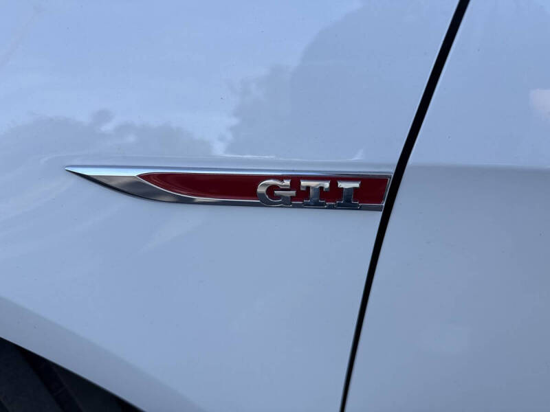 2017 Volkswagen Golf GTI S