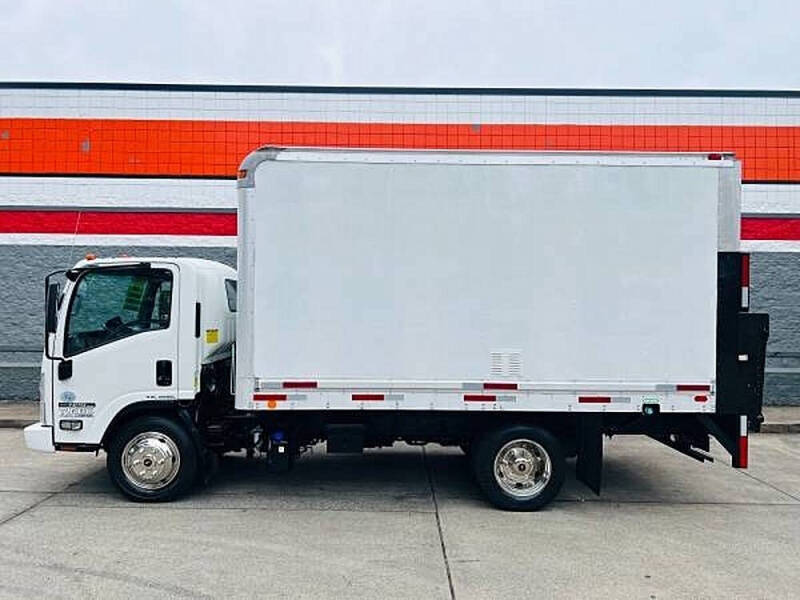 2015 Isuzu NPR DSL REG AT