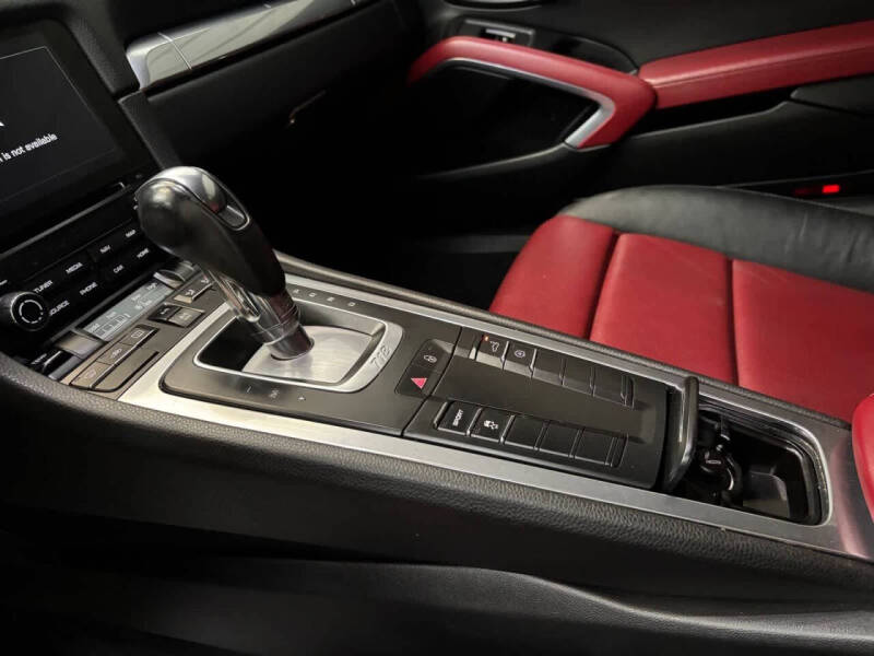 2017 Porsche 718 Cayman S