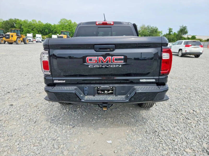 2024 GMC Canyon Elevation