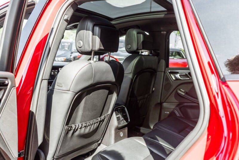 2023 Porsche Macan