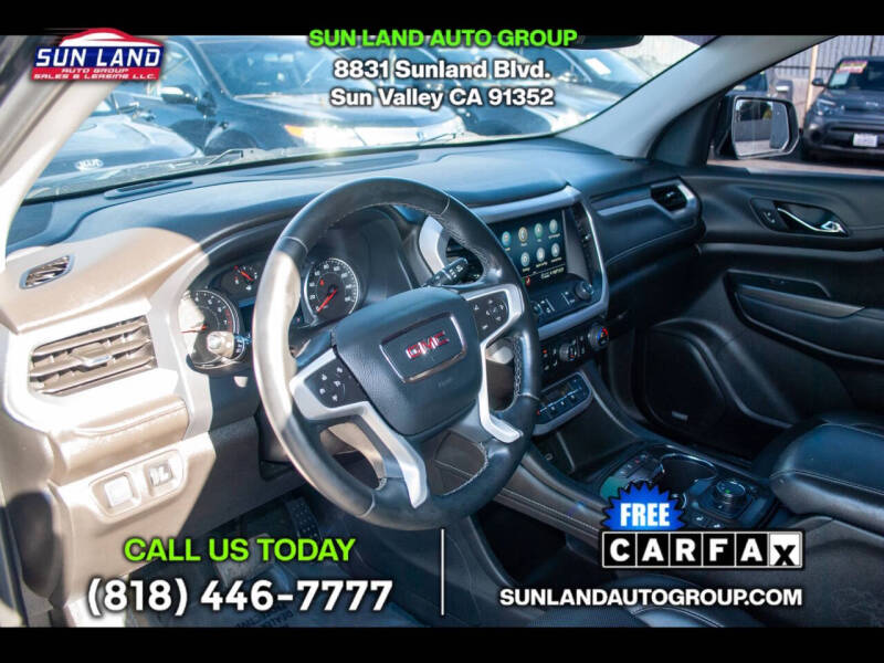 2023 GMC Acadia SLT