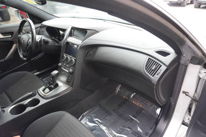 2016 Hyundai Genesis Coupe