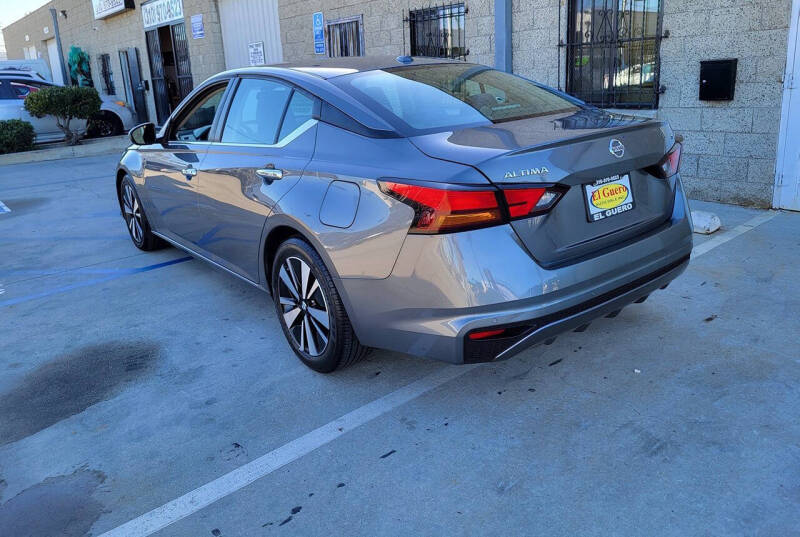 2021 Nissan Altima 2.5 SV