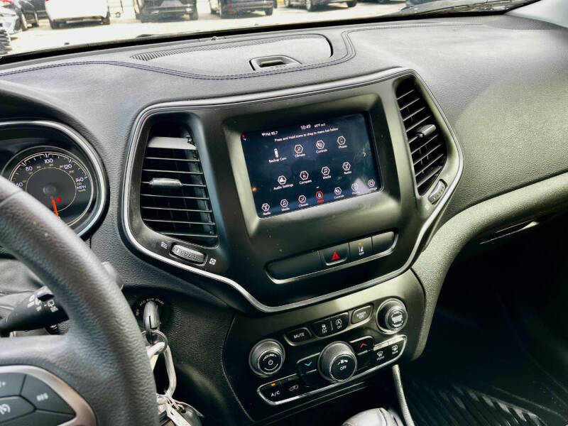 2021 Jeep Cherokee Freedom