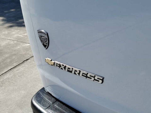 2023 Chevrolet Express 2500