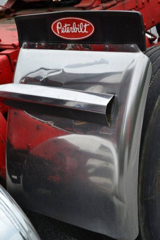 1983 Peterbilt 362 FAT CAB