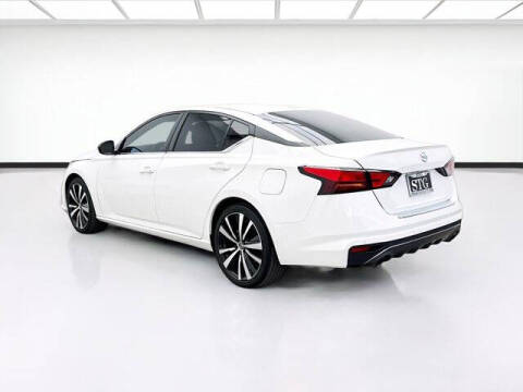 2022 Nissan Altima 2.5 SR