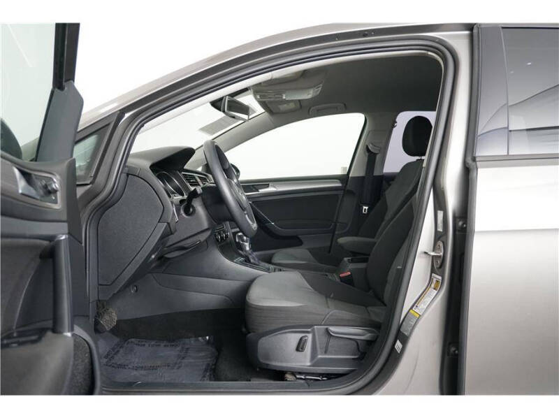 2015 Volkswagen e-Golf Limited Edition