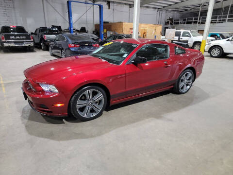 2014 Ford Mustang for sale at De Anda Auto Sales in Storm Lake IA