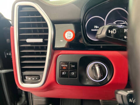 2021 Porsche Cayenne Turbo