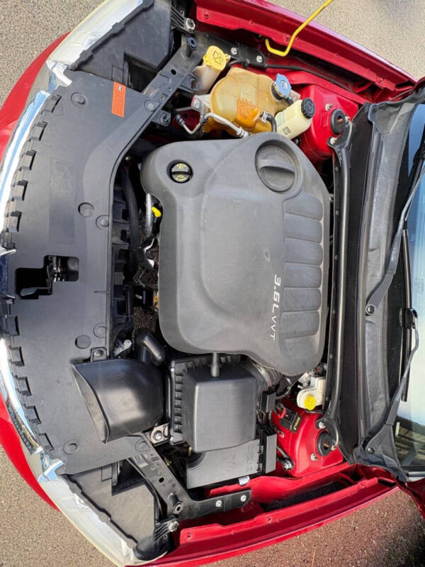 2012 Dodge Avenger SE