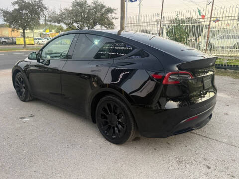 2023 Tesla Model Y Long Range