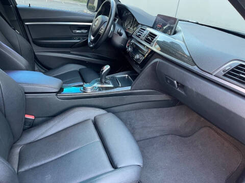 2017 BMW 3 Series 330i xDrive