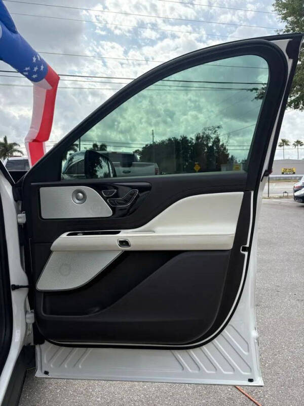 2021 Lincoln Aviator Black Label