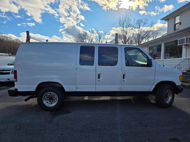 2005 Ford E-Series E-250