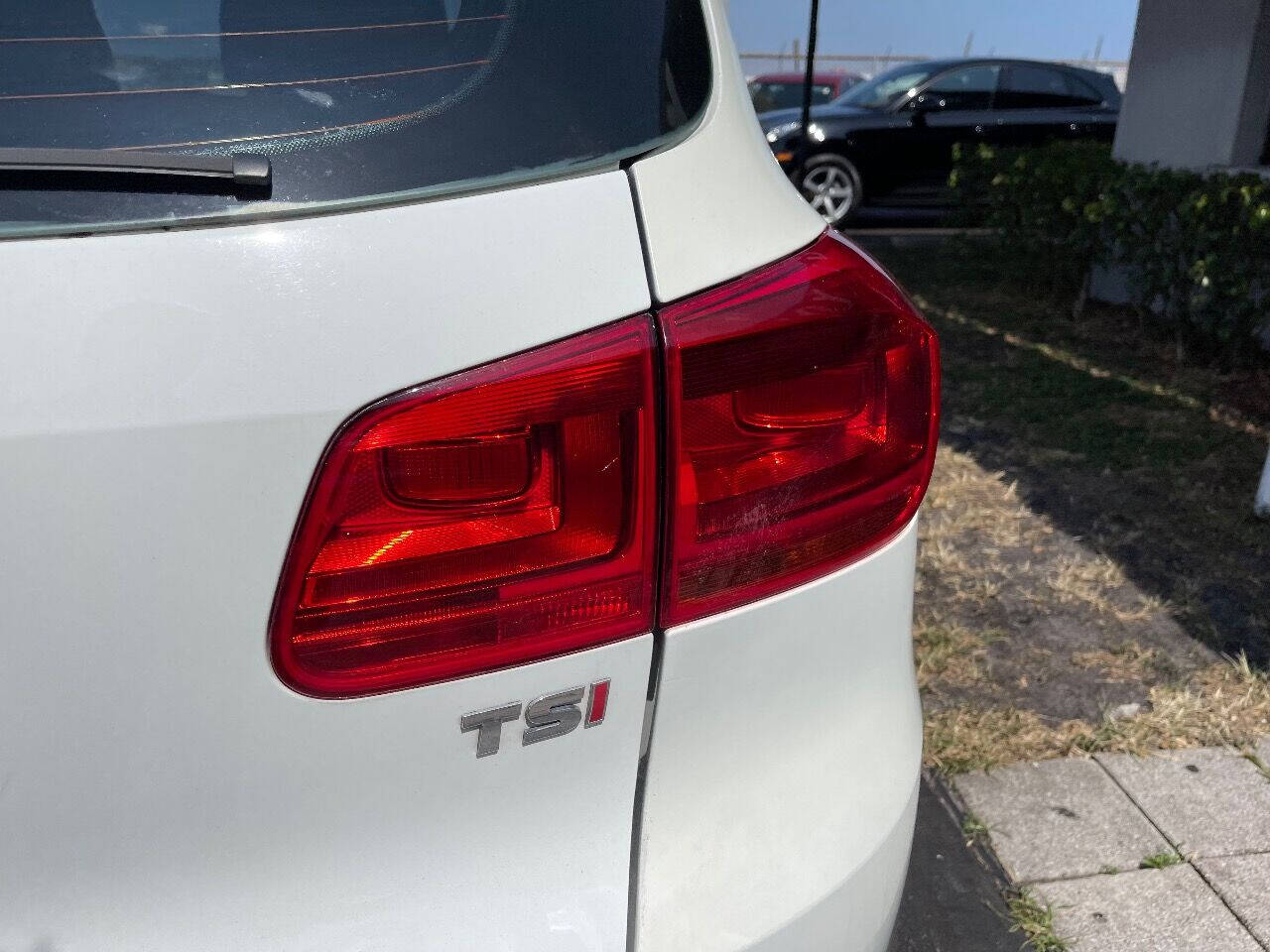 2016 Volkswagen Tiguan  - $10,900