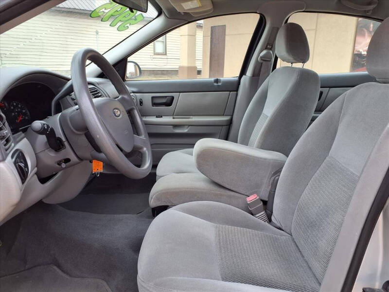 2004 Ford Taurus SES