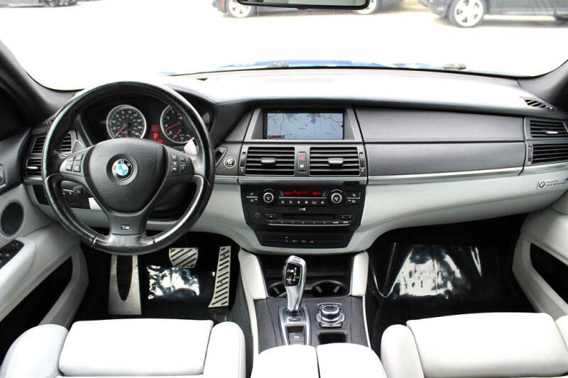 2010 BMW X5 M