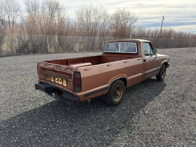 1982 Mazda B2200