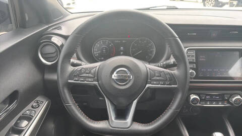2020 Nissan Kicks SR