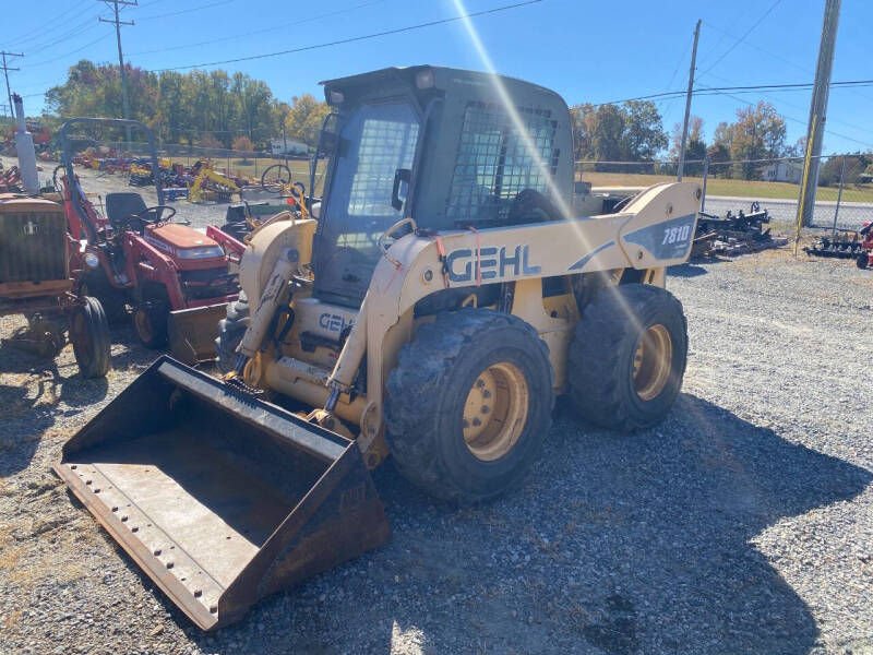 2007 Gehl 7810