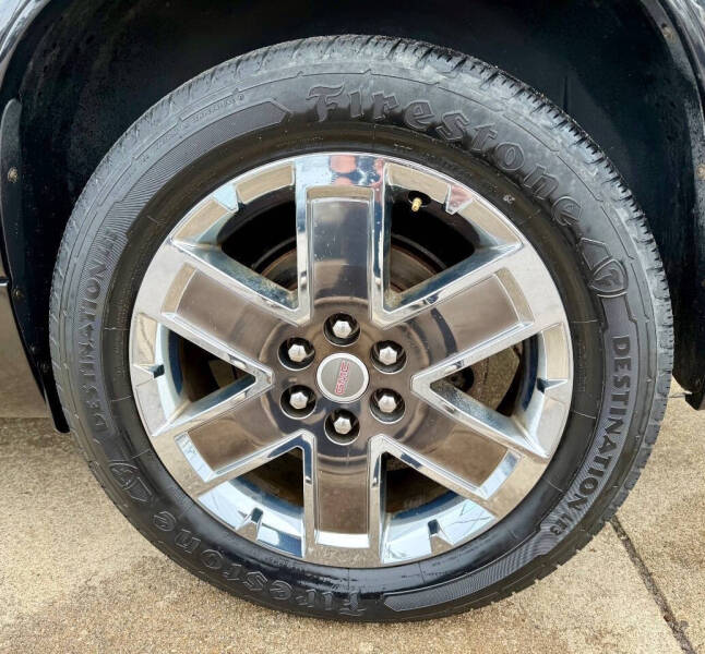 2011 GMC Acadia Denali
