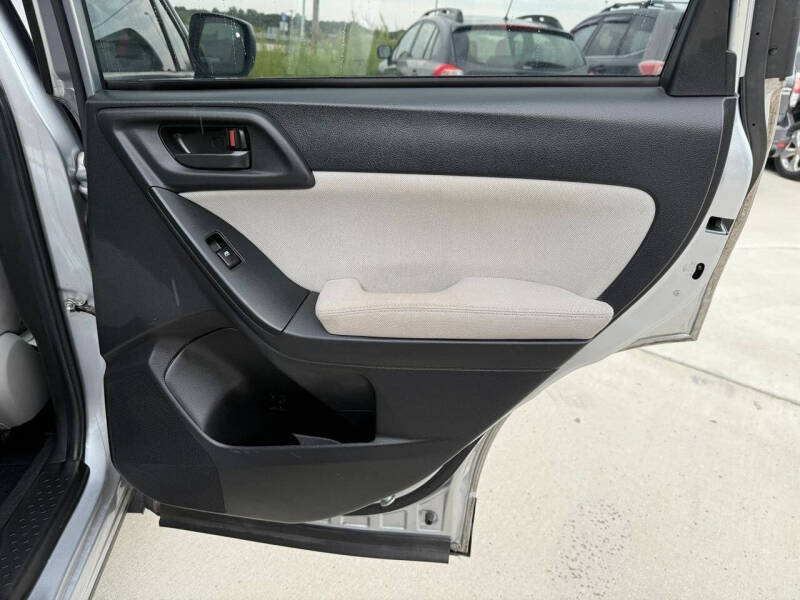 2014 Subaru Forester 2.5i