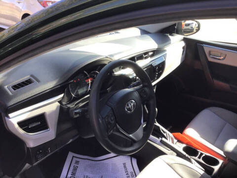 2015 Toyota Corolla LE