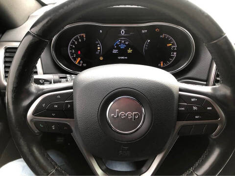 2019 Jeep Grand Cherokee Laredo