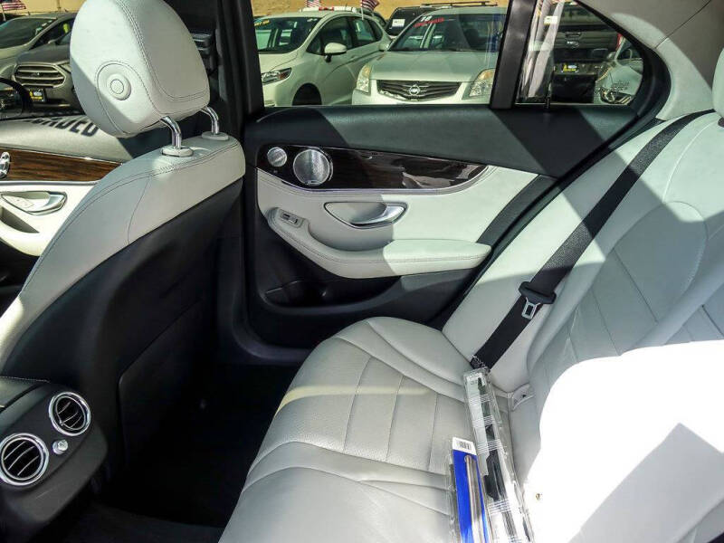 2016 Mercedes-Benz C-Class