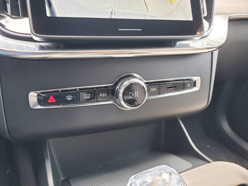 2026 Volvo XC90 B6 Plus 6P