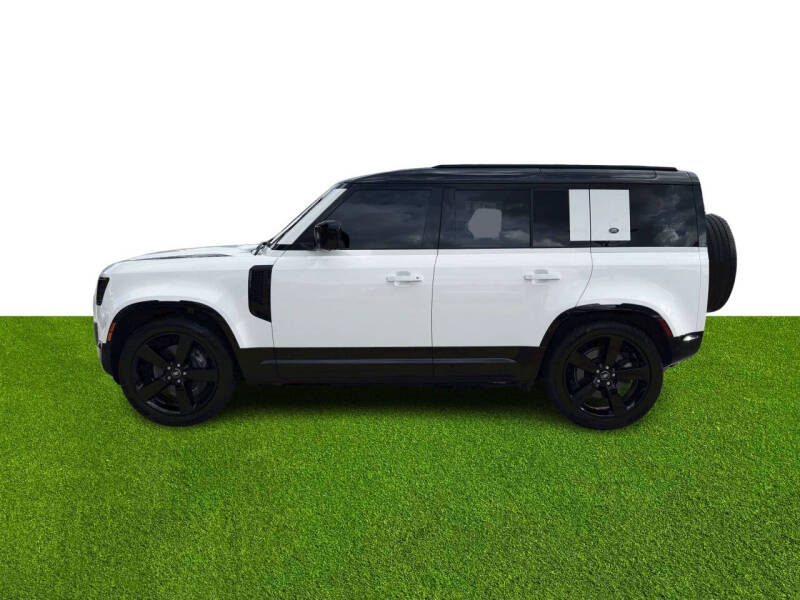 2024 Land Rover Defender 110 P400 X-Dynamic SE