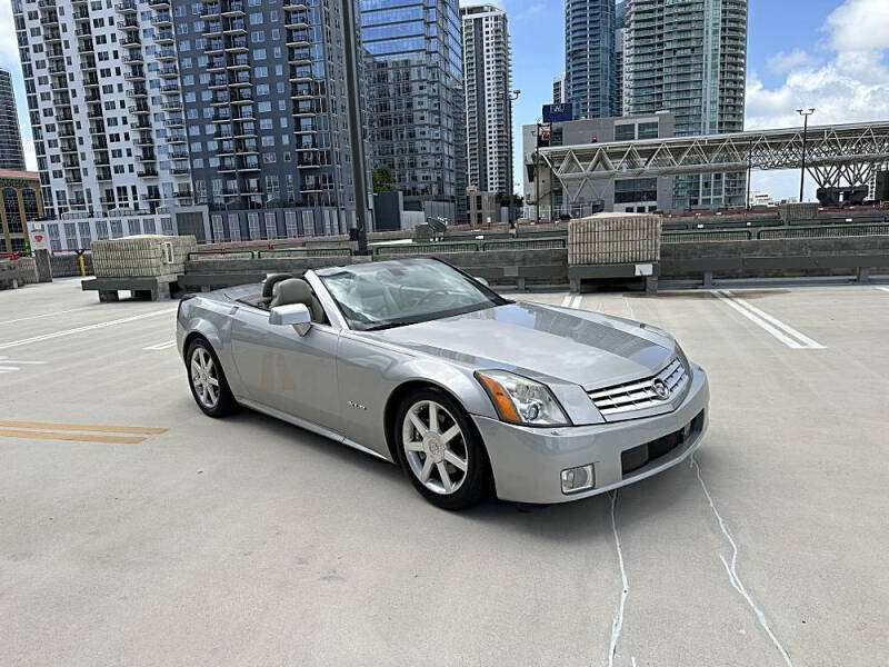 2005 Cadillac XLR