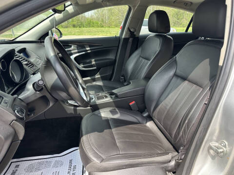 2012 Buick Regal Premium 1