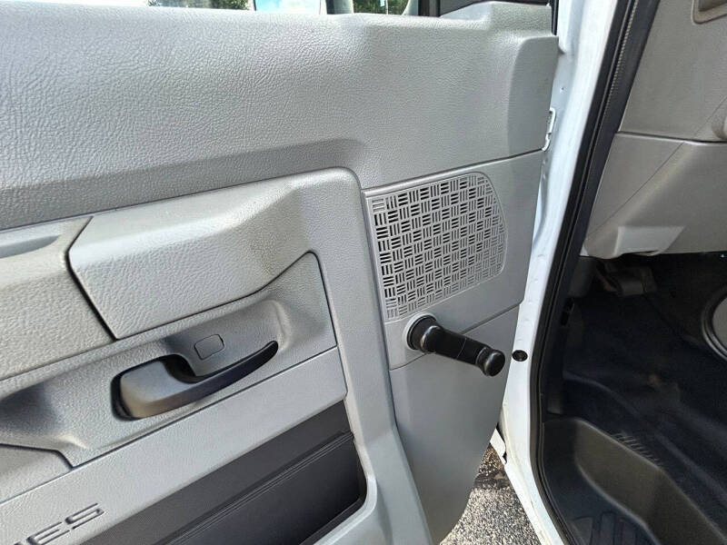 2013 Ford E-Series