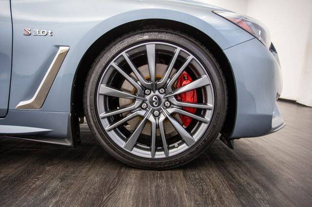 2017 Infiniti Q60 Red Sport 400